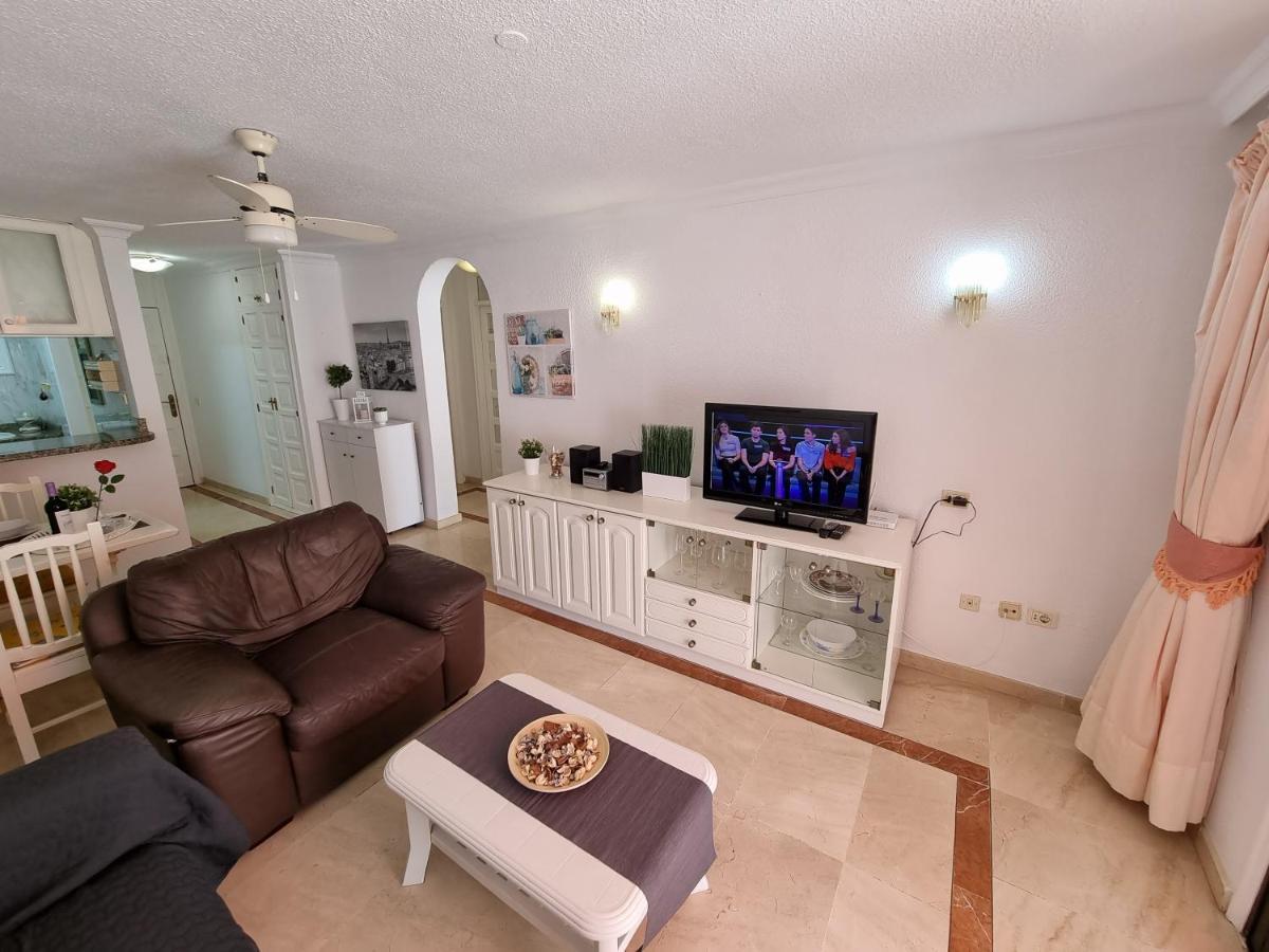 Casa Teide, Ground Floor Apartment Parque Santiago 1, Heated Pool, 100 M To Sea And Beach, Wifi Playa de las Americas  Bagian luar foto