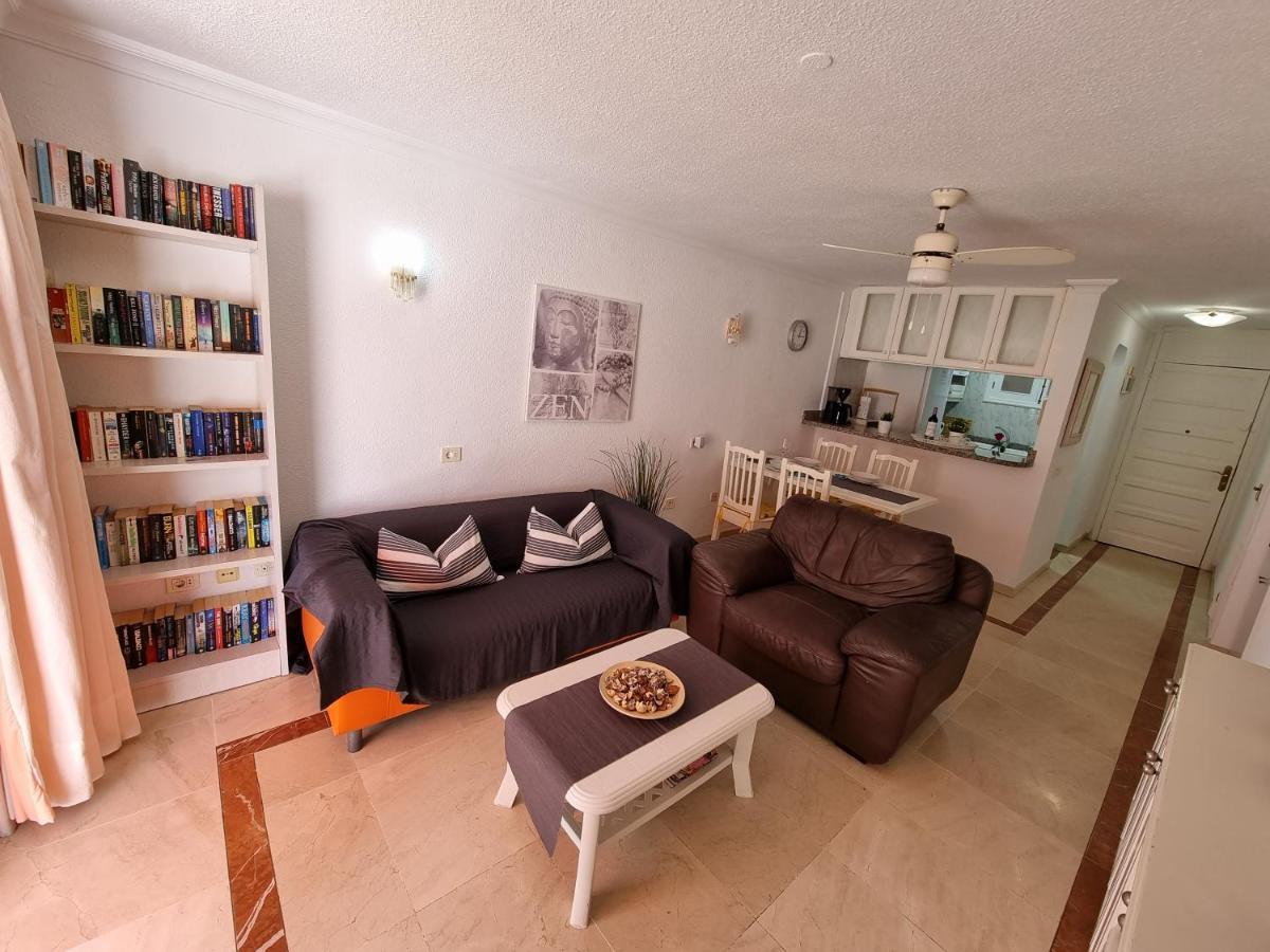 Casa Teide, Ground Floor Apartment Parque Santiago 1, Heated Pool, 100 M To Sea And Beach, Wifi Playa de las Americas  Bagian luar foto