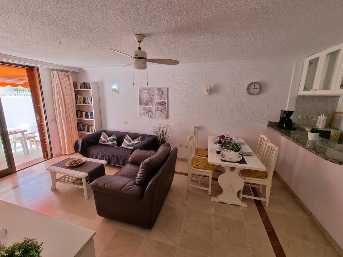 Casa Teide, Ground Floor Apartment Parque Santiago 1, Heated Pool, 100 M To Sea And Beach, Wifi Playa de las Americas  Bagian luar foto