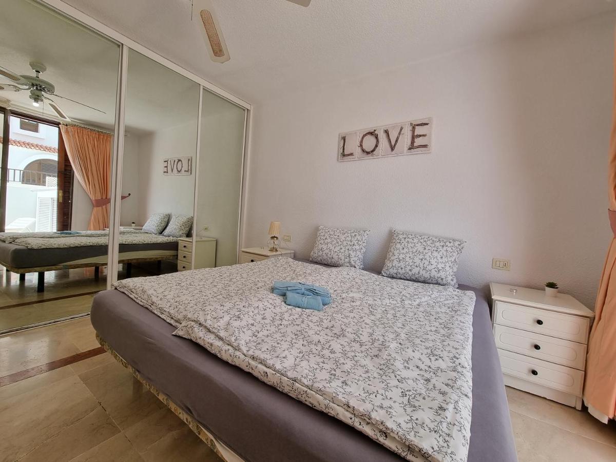 Casa Teide, Ground Floor Apartment Parque Santiago 1, Heated Pool, 100 M To Sea And Beach, Wifi Playa de las Americas  Bagian luar foto