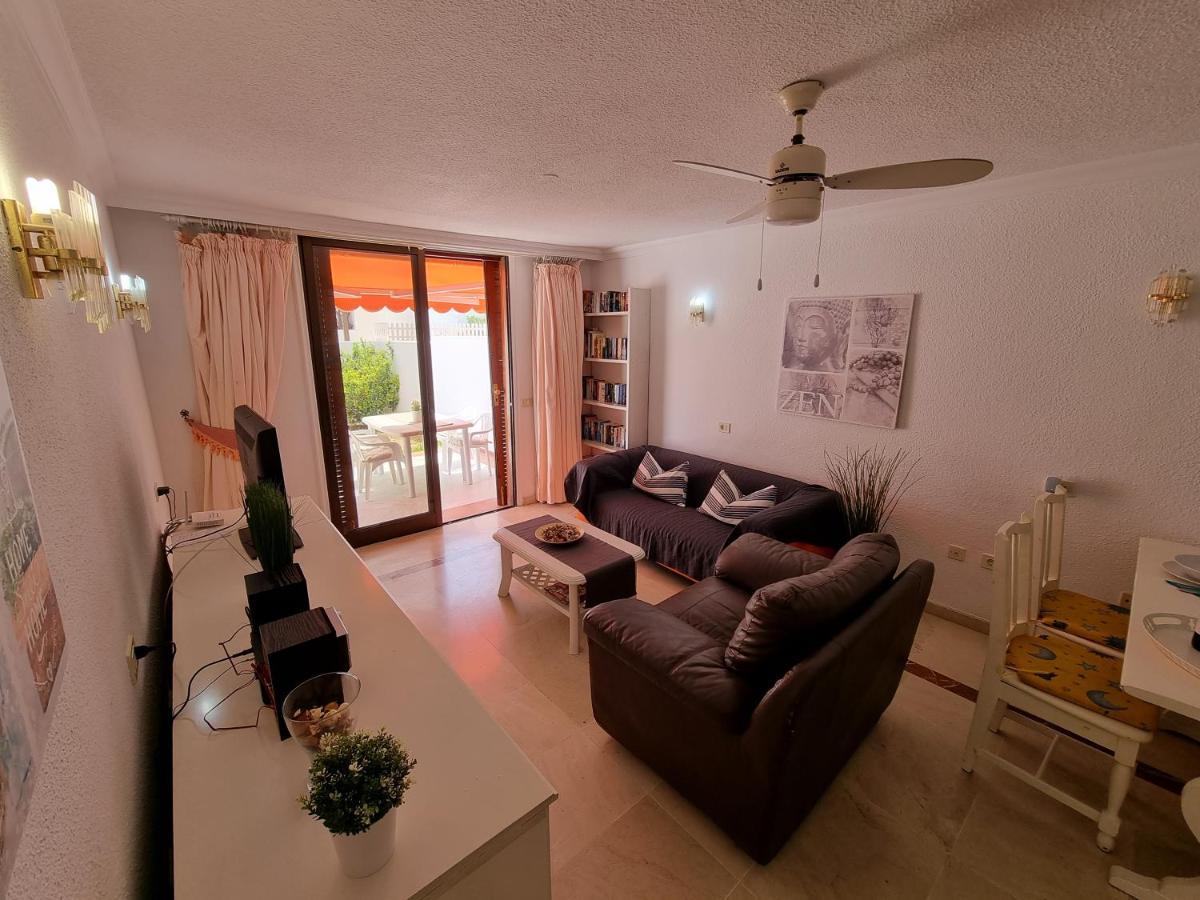 Casa Teide, Ground Floor Apartment Parque Santiago 1, Heated Pool, 100 M To Sea And Beach, Wifi Playa de las Americas  Bagian luar foto