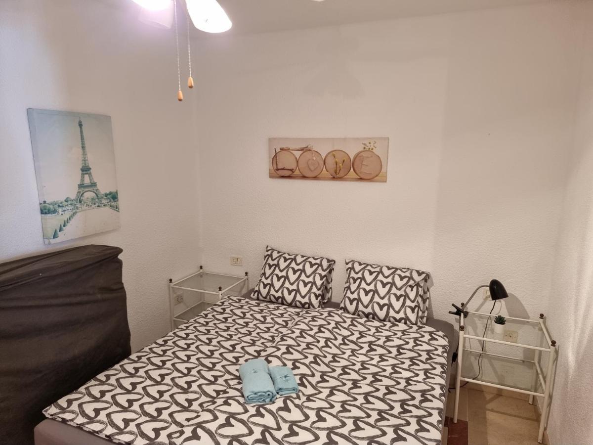 Casa Teide, Ground Floor Apartment Parque Santiago 1, Heated Pool, 100 M To Sea And Beach, Wifi Playa de las Americas  Bagian luar foto